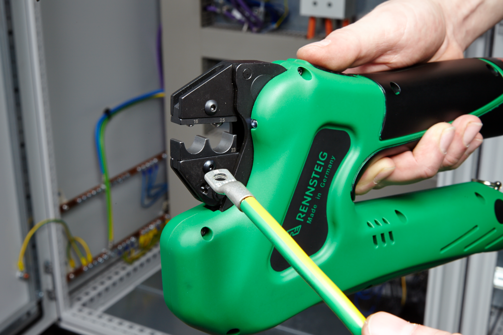 eForce® - Battery Powered Crimping Tool