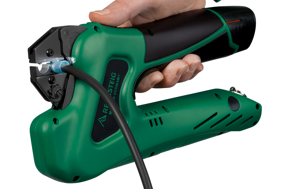 eForce® - Battery Powered Crimping Tool (x2 batteries)